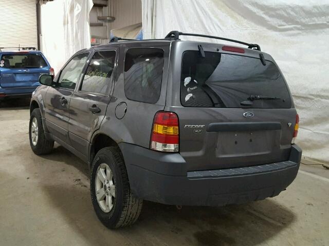 1FMYU93106KA97354 - 2006 FORD ESCAPE XLT GRAY photo 3