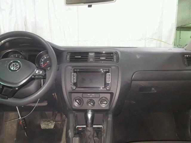 3VW2K7AJ9FM294486 - 2015 VOLKSWAGEN JETTA BASE BLACK photo 9