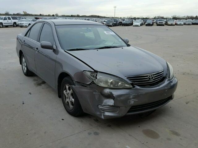 4T1BE32KX5U630940 - 2005 TOYOTA CAMRY LE GRAY photo 1