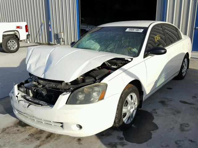 1N4AL11D15C119058 - 2005 NISSAN ALTIMA S WHITE photo 2