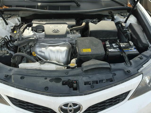 4T1BF1FK1CU510663 - 2012 TOYOTA CAMRY BASE WHITE photo 7