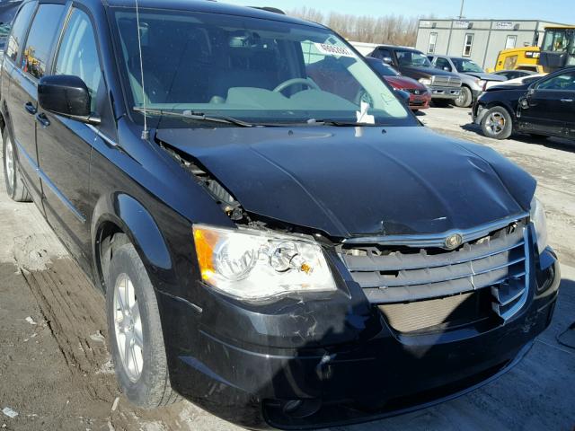 2A4RR5D1XAR162748 - 2010 CHRYSLER TOWN & COU BLACK photo 1