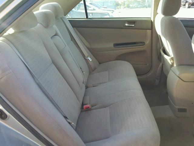 4T1BF30K75U615067 - 2005 TOYOTA CAMRY LE 石墨色 照片 6