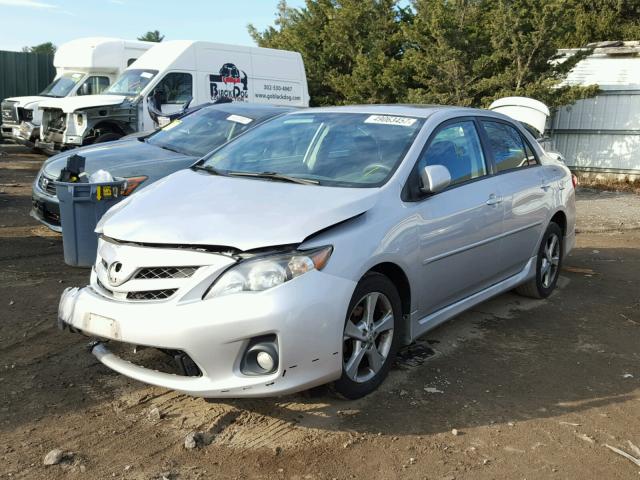 2T1BU4EE2BC568106 - 2011 TOYOTA COROLLA BA SILVER photo 2