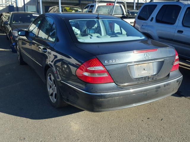 WDBUF65J83A363230 - 2003 MERCEDES-BENZ E 320 BLUE photo 3