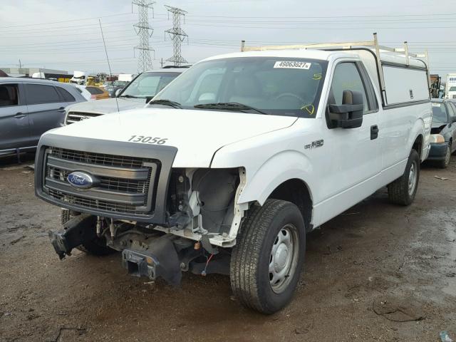 1FTNF1CF9DKE41257 - 2013 FORD F150 WHITE photo 2