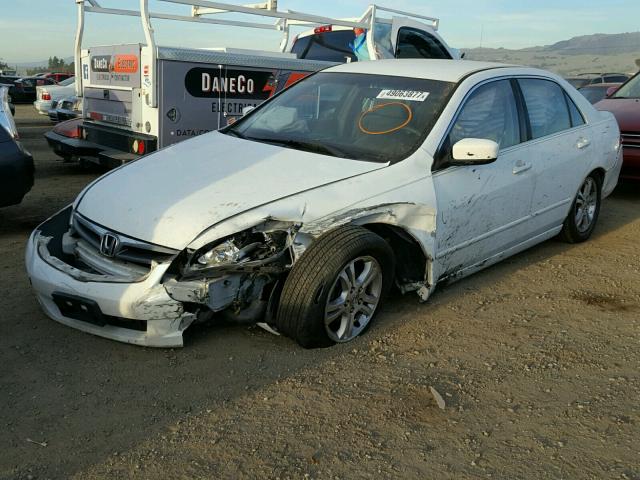 1HGCM563X6A133983 - 2006 HONDA ACCORD SE WHITE photo 2