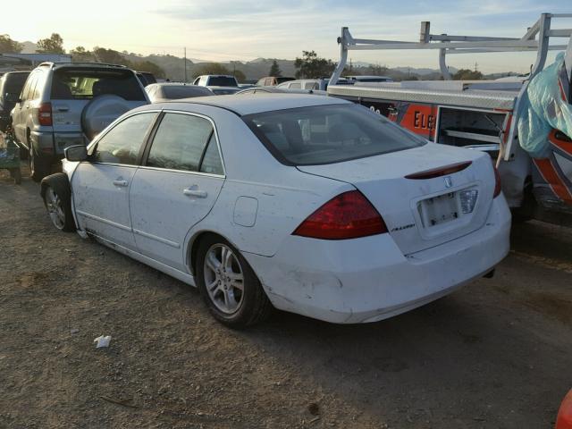 1HGCM563X6A133983 - 2006 HONDA ACCORD SE WHITE photo 3