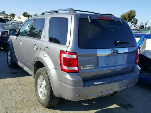 1FMCU04158KA66947 - 2008 FORD ESCAPE LIM SILVER photo 3