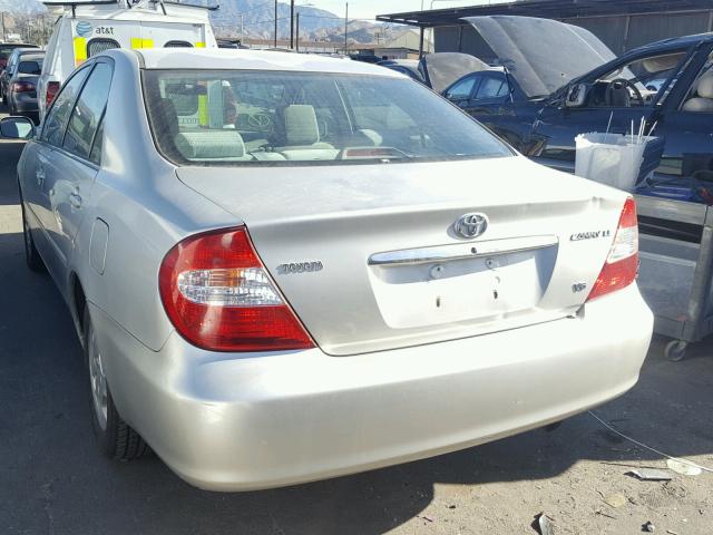 4T1BF32K33U052481 - 2003 TOYOTA CAMRY LE 银色 照片 3