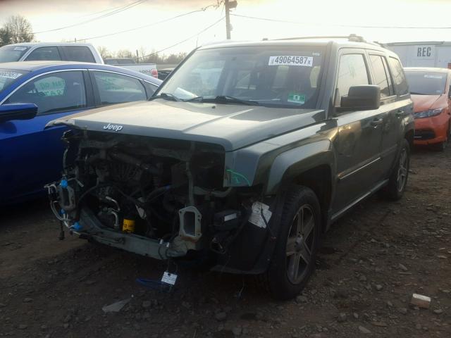 1J8FF48W57D410135 - 2007 JEEP PATRIOT LI GRAY photo 2