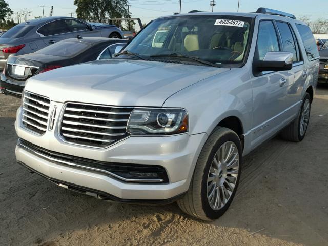 5LMJJ2HT8FEJ06650 - 2015 LINCOLN NAVIGATOR SILVER photo 2