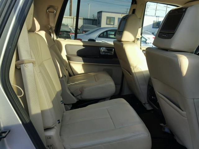 5LMJJ2HT8FEJ06650 - 2015 LINCOLN NAVIGATOR SILVER photo 6