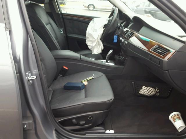 WBANV13508CZ58910 - 2008 BMW 528 XI GRAY photo 5