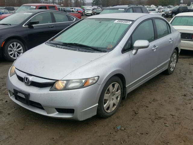 19XFA1F58AE012180 - 2010 HONDA CIVIC LX SILVER photo 2