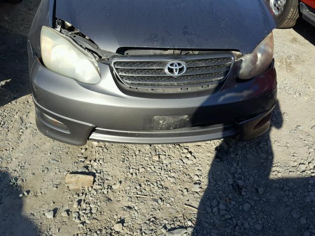 2T1BY30E35C352100 - 2005 TOYOTA COROLLA XR 灰色 照片 9