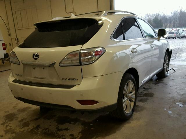 JTJBC1BA0A2407962 - 2010 LEXUS RX 450 WHITE photo 4