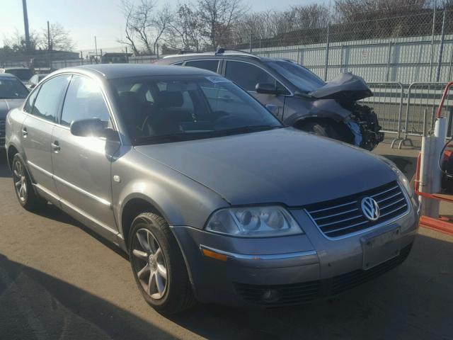 WVWPD63B94P009389 - 2004 VOLKSWAGEN PASSAT GLS GRAY photo 1