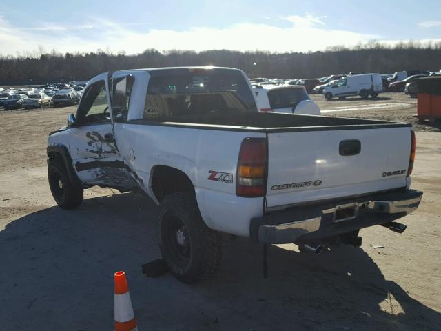 1GCGK29U7YE283747 - 2000 CHEVROLET SILVERADO WHITE photo 3