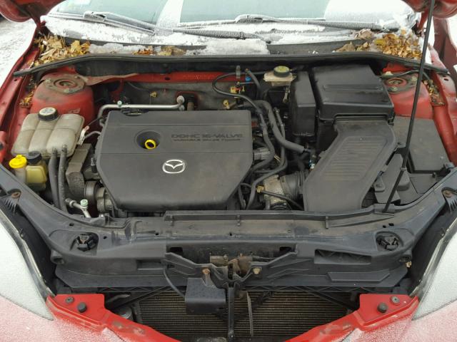 JM1BK143761501791 - 2006 MAZDA 3 HATCHBAC RED photo 7