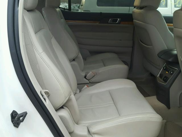 2LMHJ5FR0ABJ17144 - 2010 LINCOLN MKT CREAM photo 6