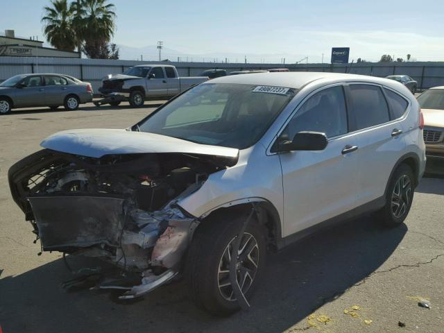 2HKRM4H49GH689740 - 2016 HONDA CR-V SE SILVER photo 2