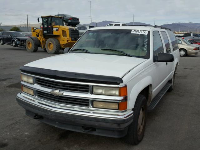 3GNFK16R0XG146329 - 1999 CHEVROLET SUBURBAN K WHITE photo 2