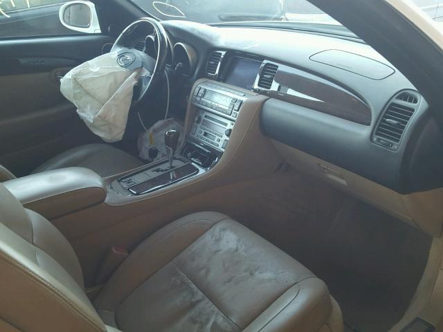 JTHFN45Y279015007 - 2007 LEXUS SC 430 WHITE photo 5