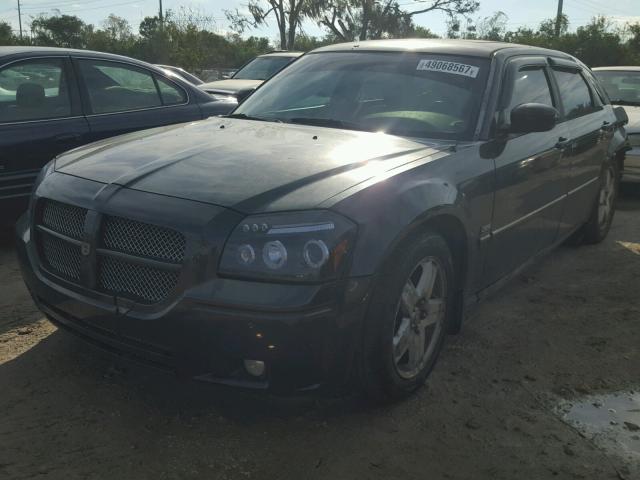 2D8GV58235H619120 - 2005 DODGE MAGNUM R/T BLACK photo 2