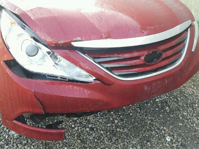 5NPEB4AC6EH862052 - 2014 HYUNDAI SONATA GLS RED photo 9