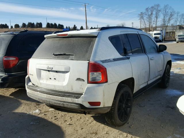 1C4NJDEB9CD689666 - 2012 JEEP COMPASS LA WHITE photo 4