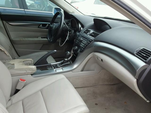 19UUA862X9A000134 - 2009 ACURA TL WHITE photo 5