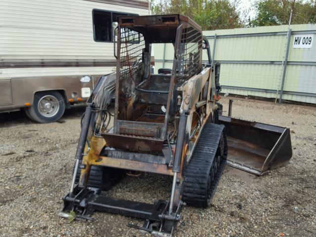 CP25552023 - 2002 BOBCAT TRACTOR YELLOW photo 2