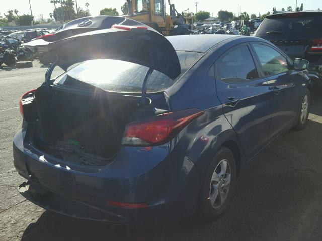 5NPDH4AEXFH640790 - 2015 HYUNDAI ELANTRA SE BLUE photo 4