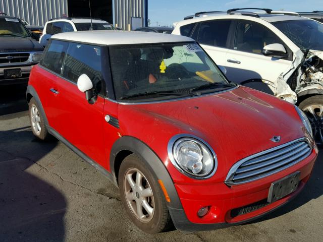 WMWMF33559TW70869 - 2009 MINI COOPER RED photo 1