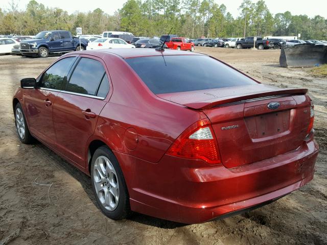 3FAHP0HA1AR182875 - 2010 FORD FUSION SE RED photo 3