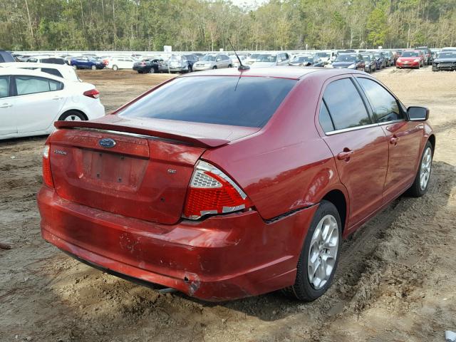 3FAHP0HA1AR182875 - 2010 FORD FUSION SE RED photo 4