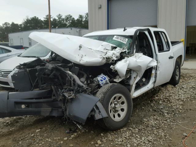 2GCEC13C281130869 - 2008 CHEVROLET SILVERADO WHITE photo 2