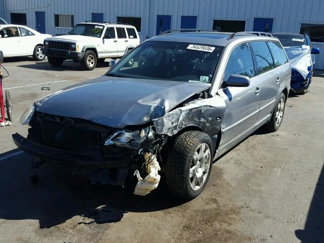 WVWYH63B42E400631 - 2002 VOLKSWAGEN PASSAT GLX 银色 照片 2