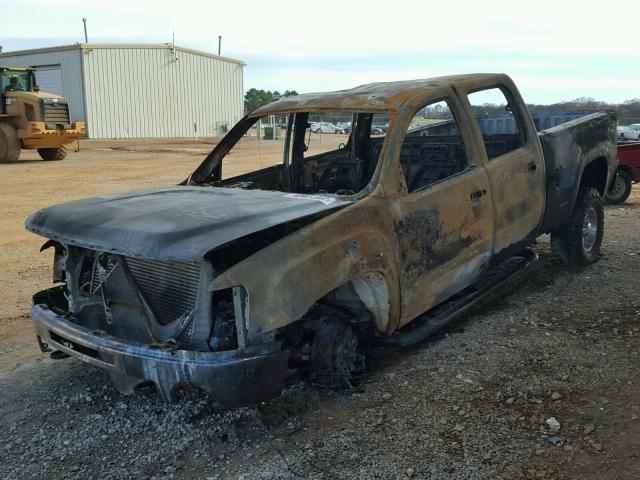 AL09AN00700045908 - 2009 GMC SIERRA BURN photo 2