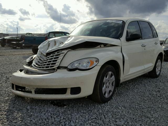 3A8FY48B98T198486 - 2008 CHRYSLER PT CRUISER WHITE photo 2