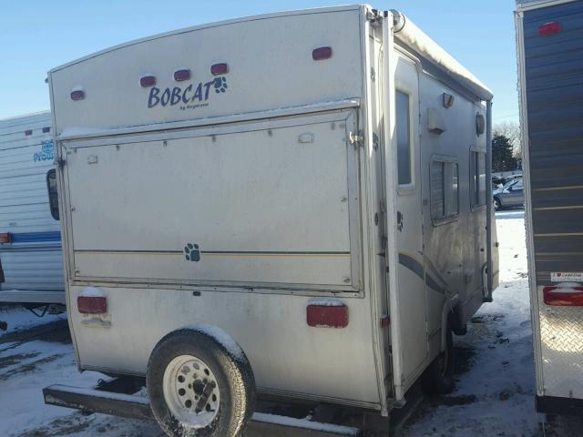 4YDT17014Y8026879 - 2000 KEYSTONE BOBCAT WHITE photo 4