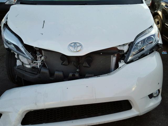 5TDYK3DC5FS684794 - 2015 TOYOTA SIENNA XLE WHITE photo 7