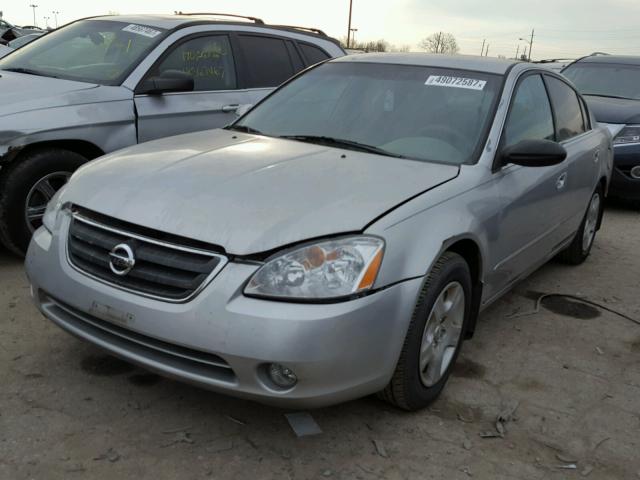 1N4AL11D03C160276 - 2003 NISSAN ALTIMA BAS SILVER photo 2