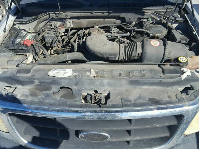 1FTRF17L12KD70537 - 2002 FORD F150 SILVER photo 7