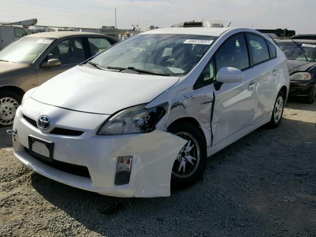 JTDKN3DU5A5186454 - 2010 TOYOTA PRIUS WHITE photo 2