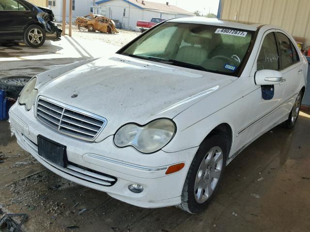 WDBRF54H96A838192 - 2006 MERCEDES-BENZ C GENERATI WHITE photo 2