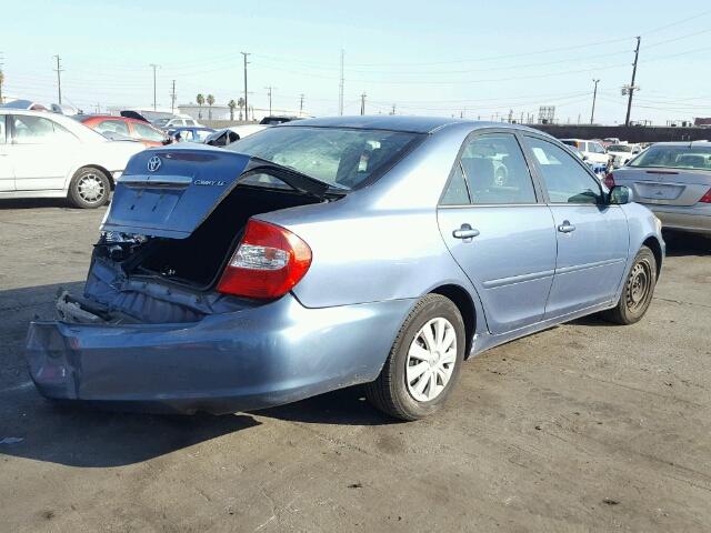 4T1BE32K14U876838 - 2004 TOYOTA CAMRY LE BLUE photo 4