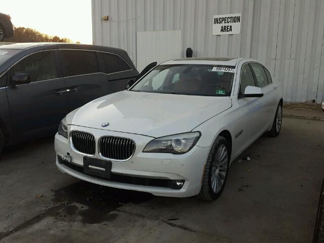 WBAKC8C56CC437202 - 2012 BMW ALPINA B7 WHITE photo 2