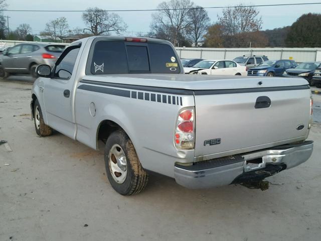 1FTZF1723YNA96837 - 2000 FORD F150 SILVER photo 3